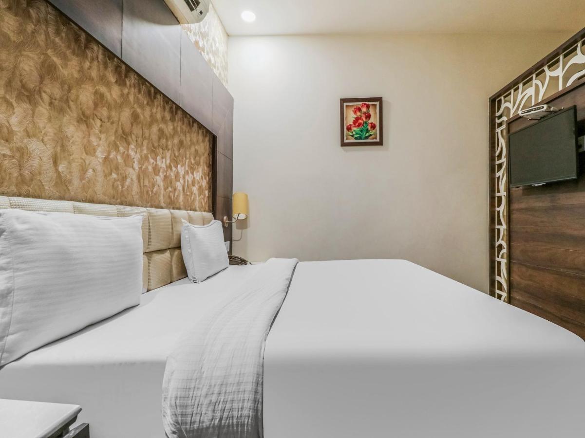 Oyo 1977 Hotel Grand Galaxy Amritsar Exteriör bild