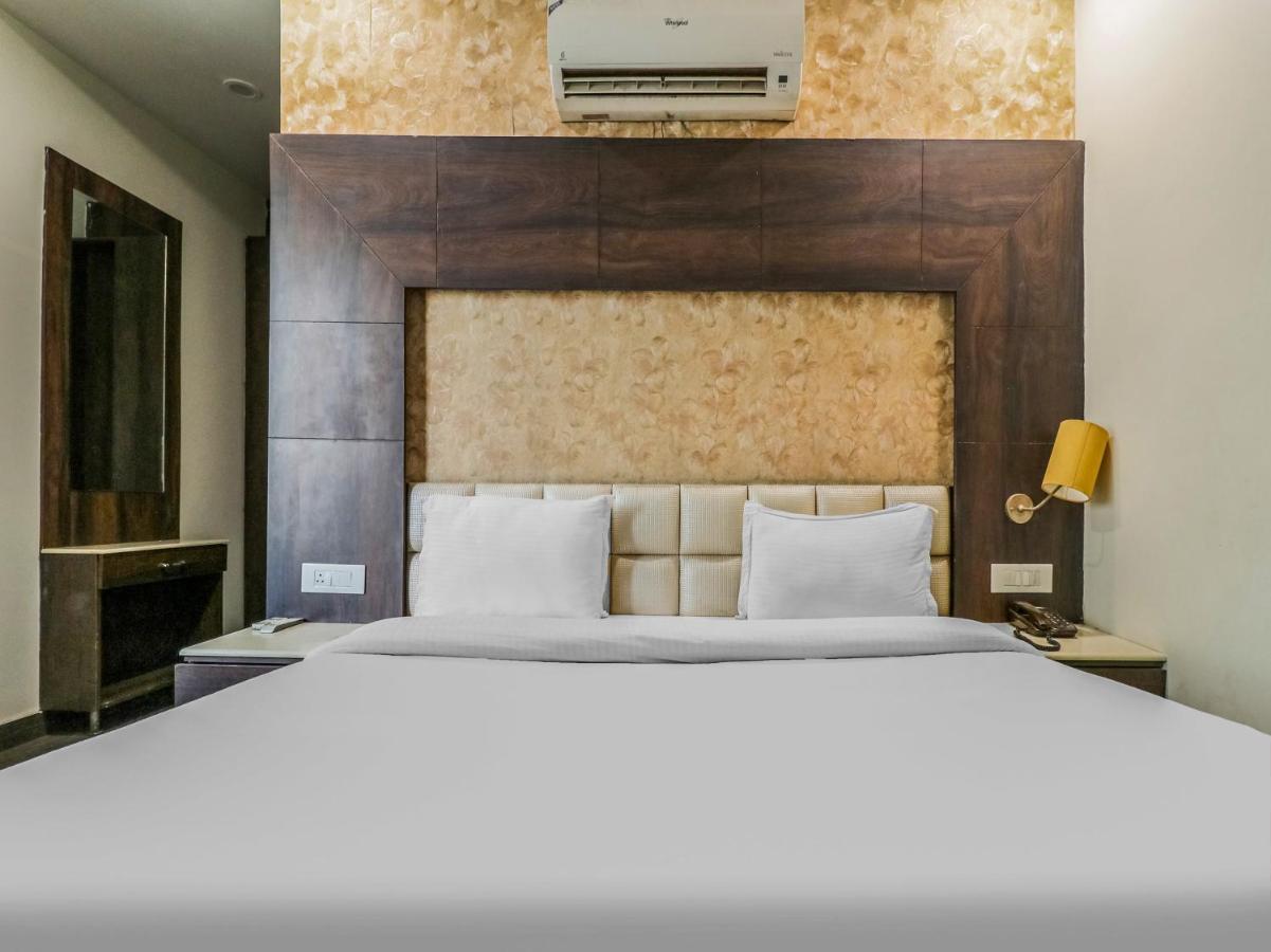 Oyo 1977 Hotel Grand Galaxy Amritsar Exteriör bild
